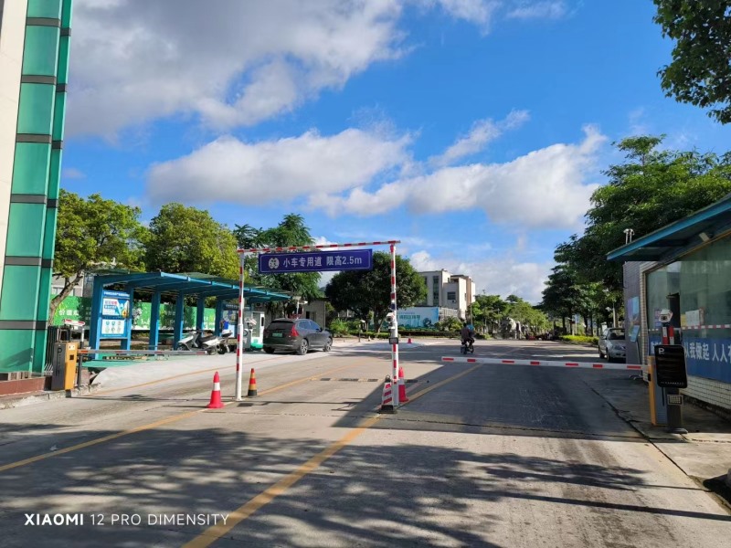 華南再生資源產(chǎn)業(yè)園一機(jī)雙衡自動過磅收費(fèi)系統(tǒng)